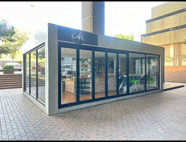 25.40M² SERVICED OFFICE TO LET IN BRAAMFONTEIN WERF